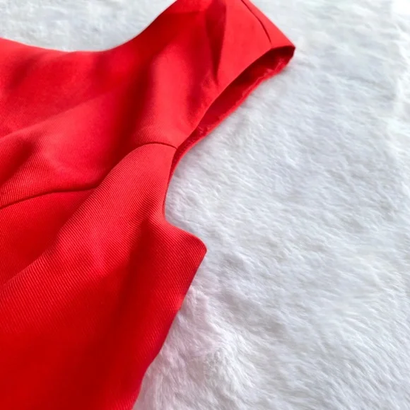 NWT Red Dress Boutique Open Back Red Dress With Bow in Size Medium - Picture 13 of 16